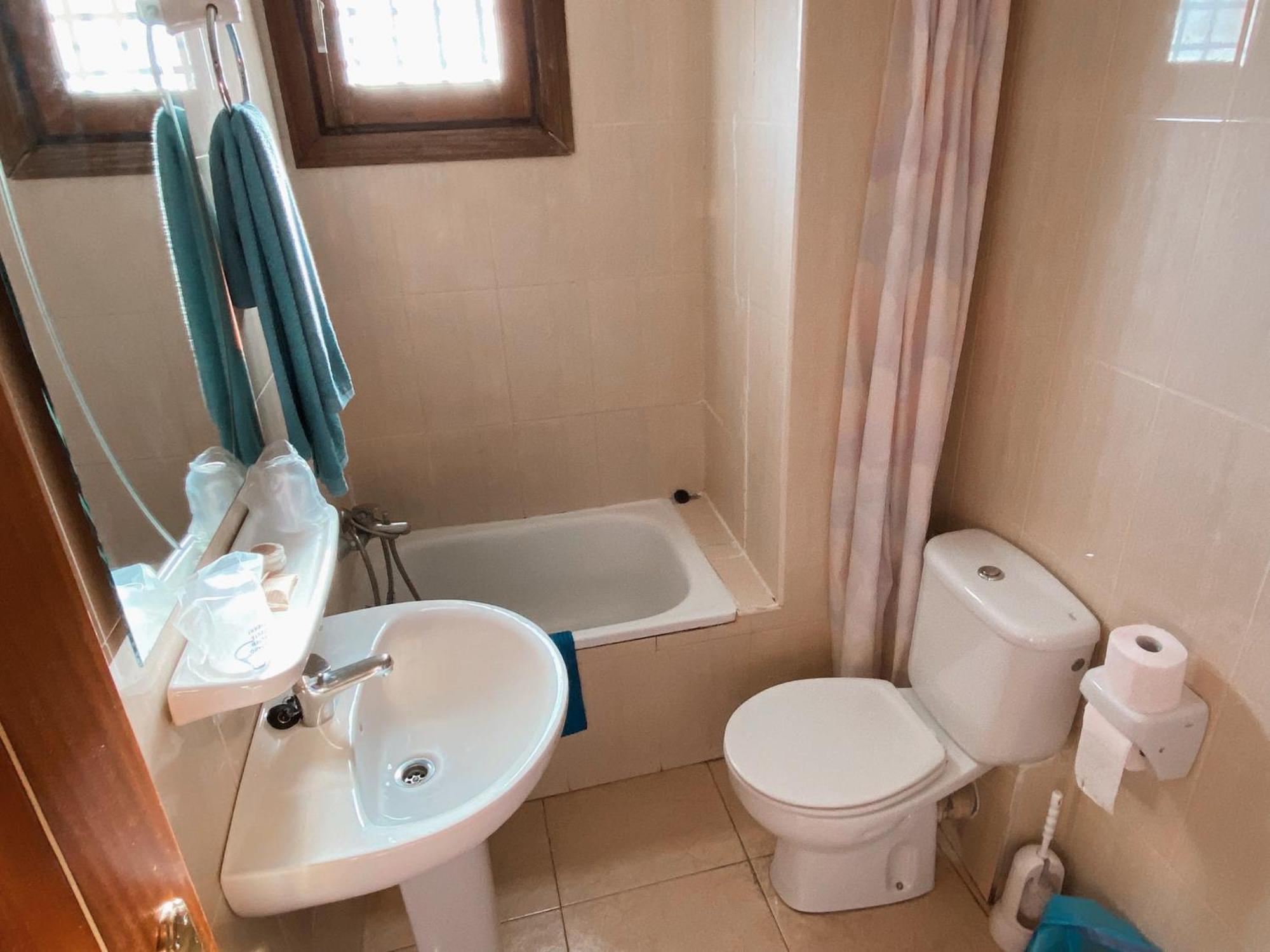 Torrecardenas Guest house